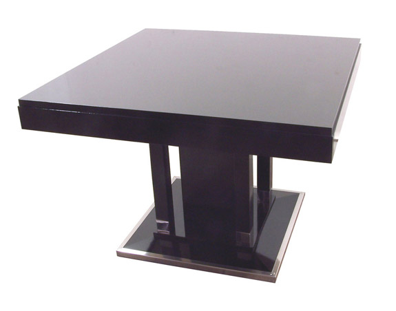 Tisch T10